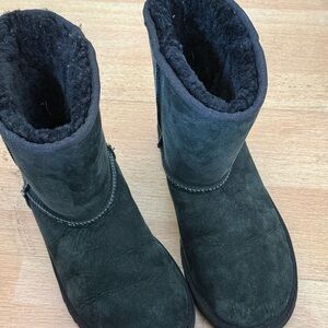 UGG Black Suede Winter Boots Classic Sz 6